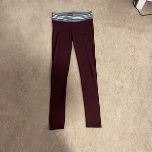 Aéropostale- Maroon Leggings